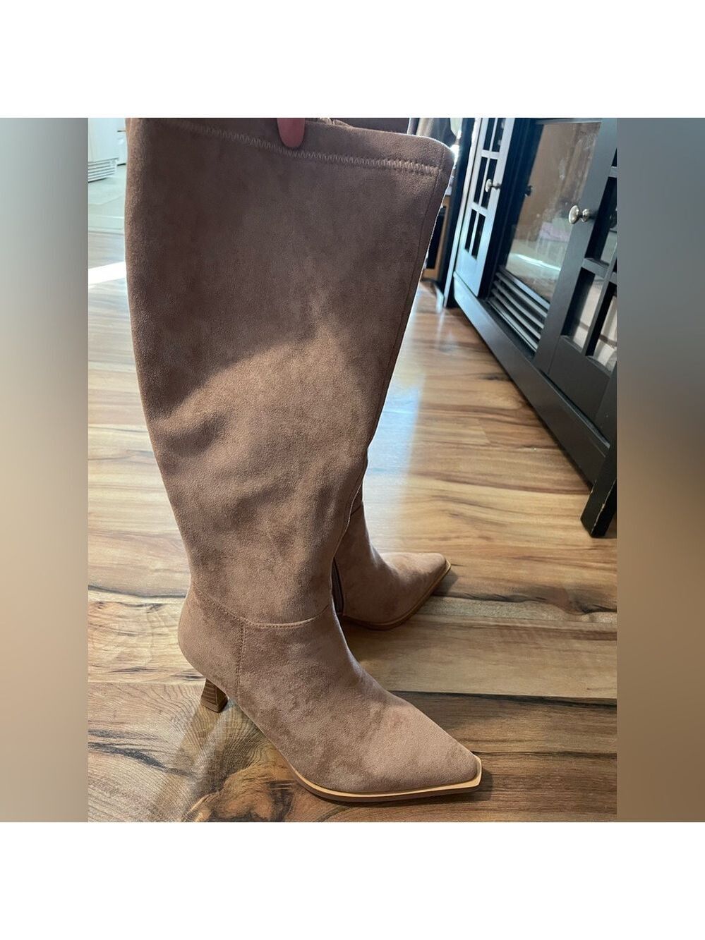 Women's Tan Suede Knee High Boots Size 5.5 - Picture 3 of 12